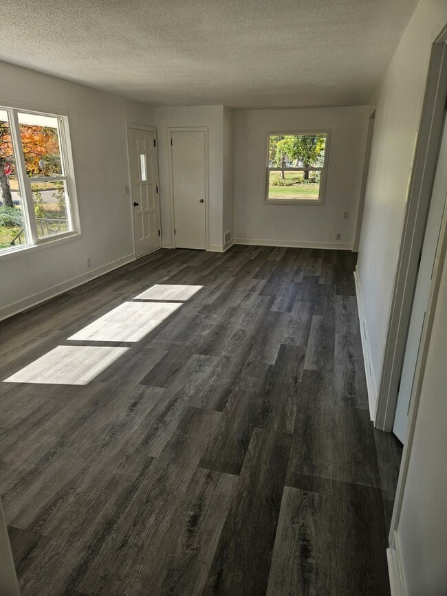 Photo - 6600 Bethia Ln