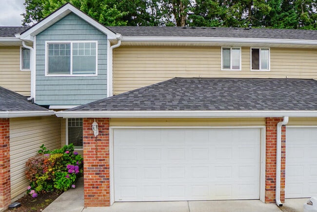 Photo - THREE BEDROOM TOWNHOME WITH GARAGE ACROSS FROM SHOPPING AND DINING