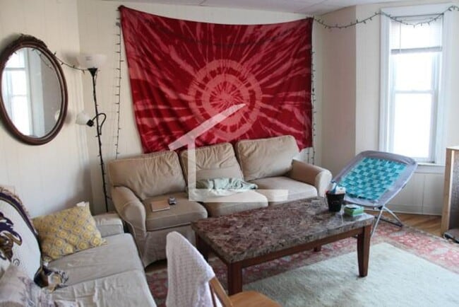 Photo - Well priced 3 bed in Mission Hill