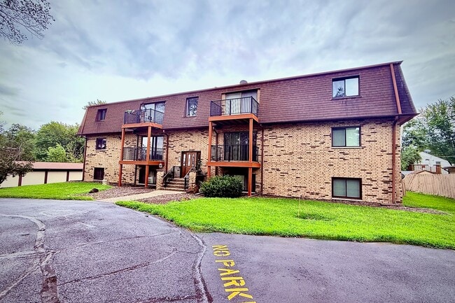 Building Photo - 5102 25th Avenue Ct Unit 201