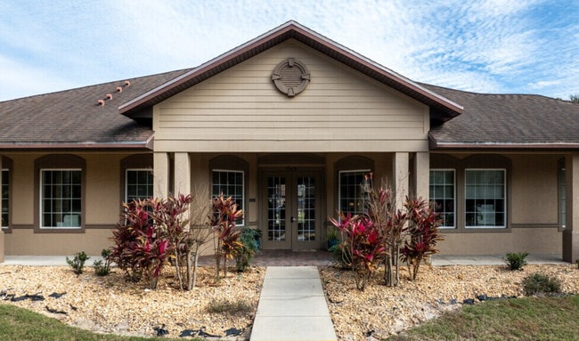 Building Photo - VICTORIA GARDENS APARTMENTS