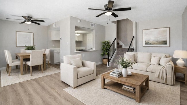 Building Photo - 8053 N 32nd Dr