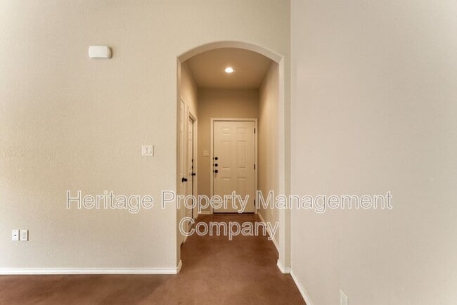 Photo - 2541 Pahmeyer Rd