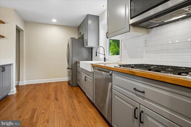 Photo - 223 Burgess Ave