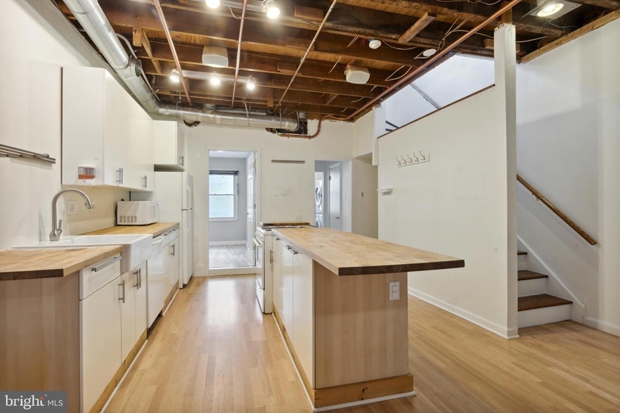 Photo - 1725 South St