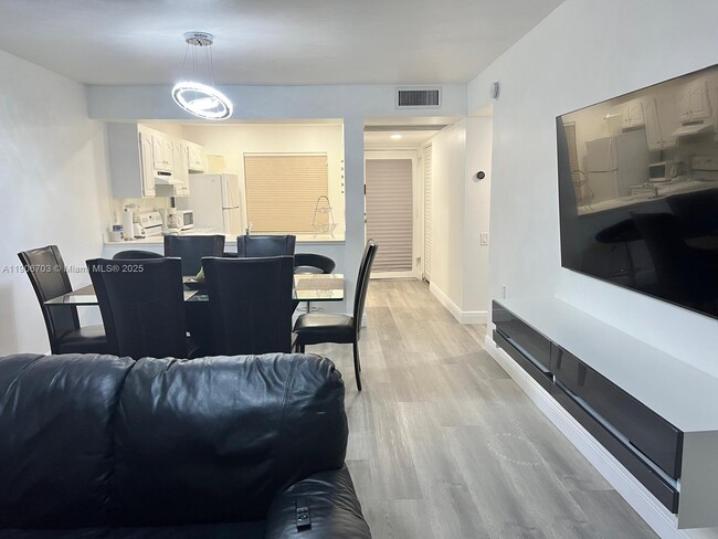 Photo - 1208 Bahama Bend Unidad C2