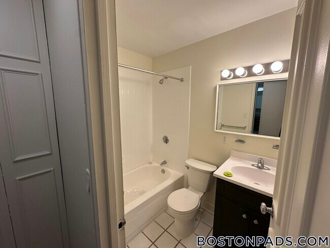 Photo - 175 Freeman St Unidad 412