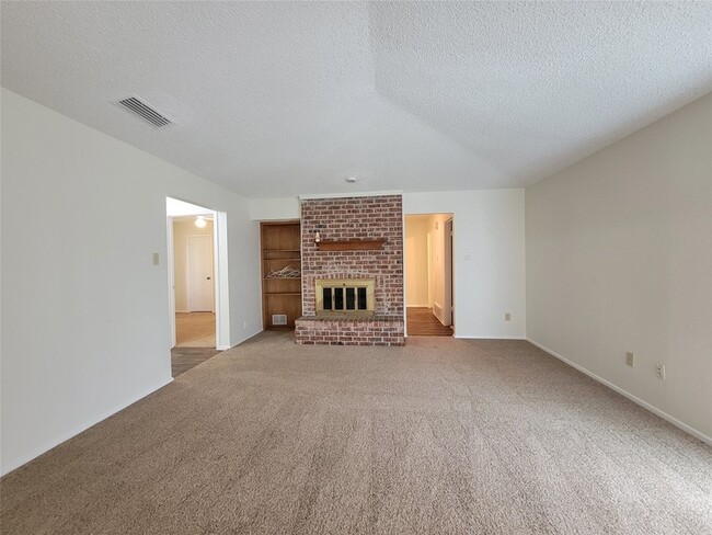 Photo - 1640 Stroud Ln