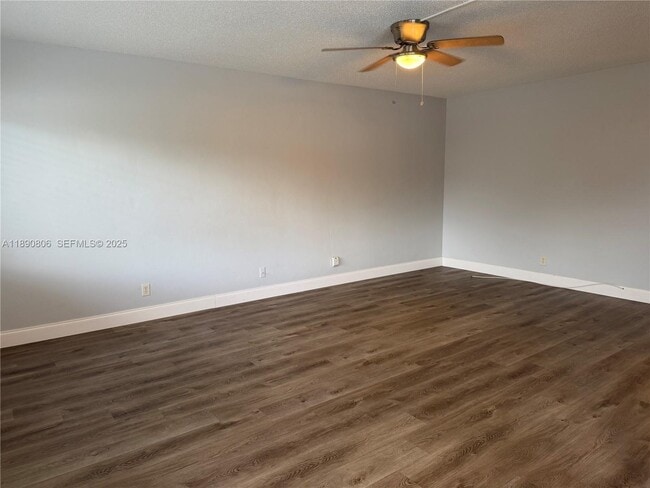 Photo - 2020 NE 51st Ct