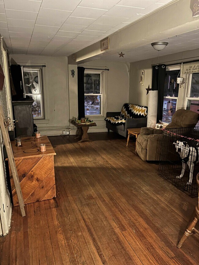 Photo - 305 7th St Unit 3