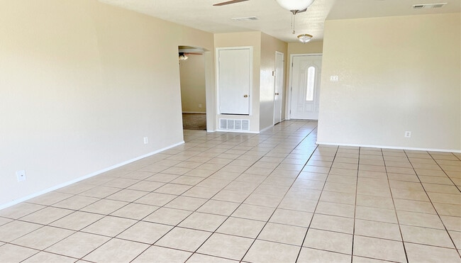 Photo - 4203 Lonesome Dove Dr