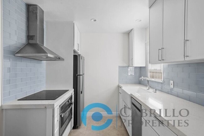 Building Photo - 4217 Meade Ave