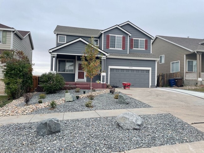 Building Photo - Renovated Home with A/C!