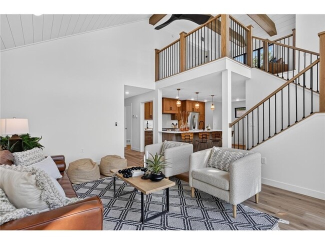 13144 Maple Cir Dr SE