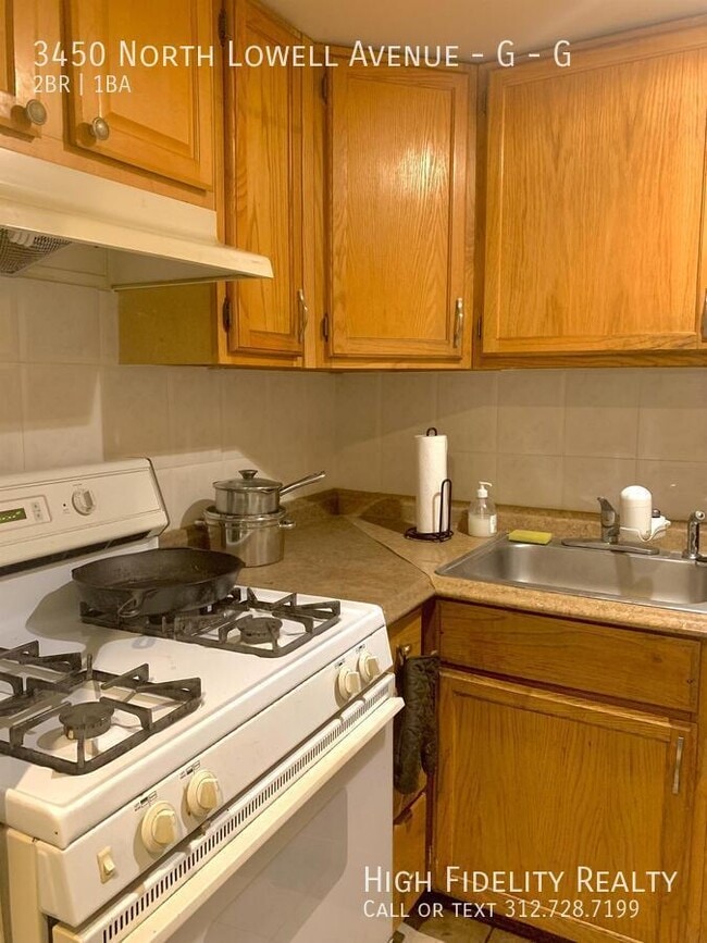 Photo - 3450 N Lowell Ave Unit G