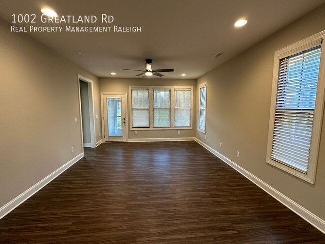 Photo - 1002 Greatland Rd