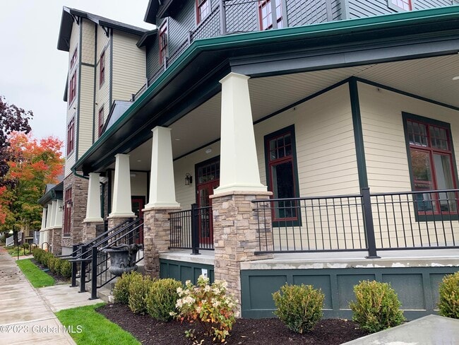 Photo - 25 Lawrence St Unit 3B