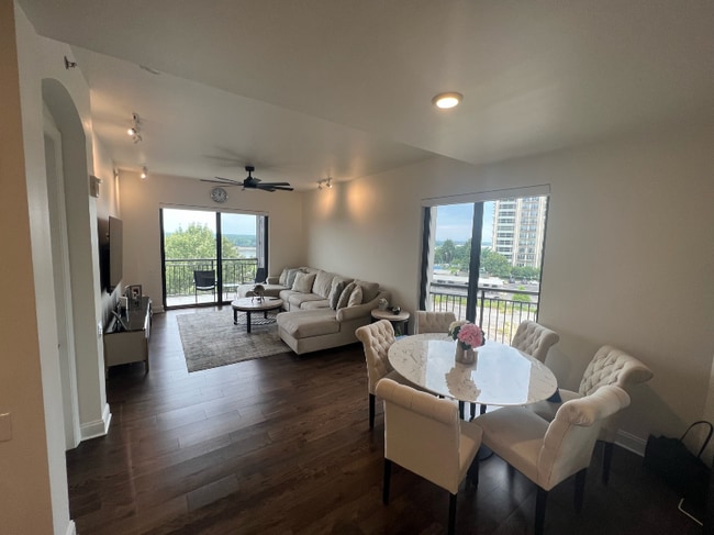 717 Riverside Dr Unit 509