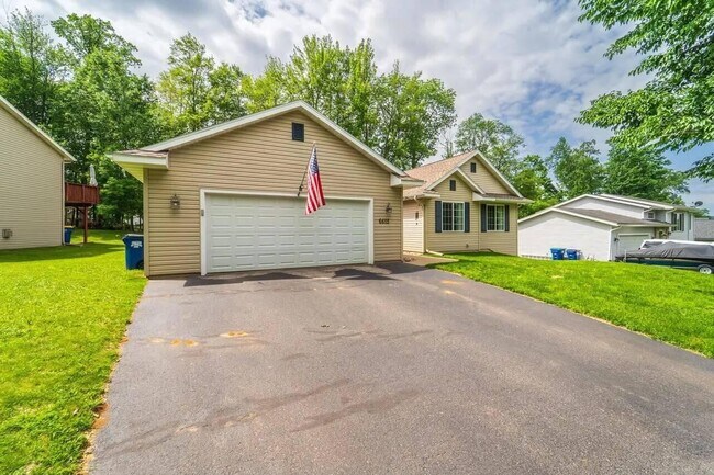 Building Photo - 6615 Cavin Dr