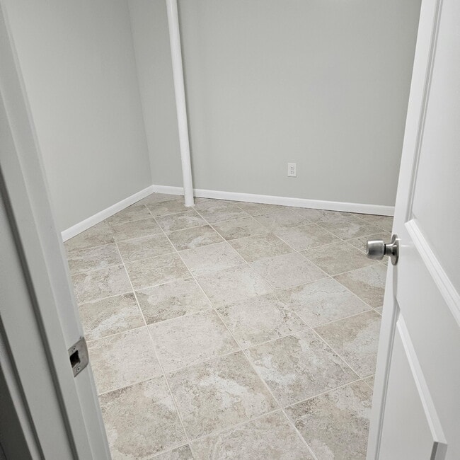 Photo - 2649 91st St Unit Basement apartment