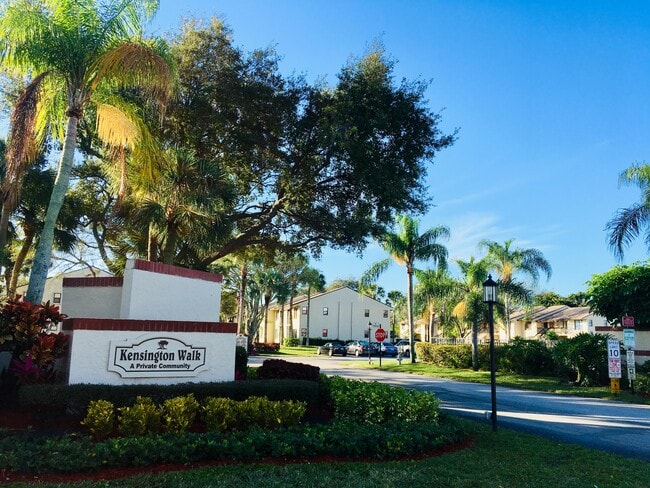 Building Photo - 6649 Somerset Dr Unit 206 Rental