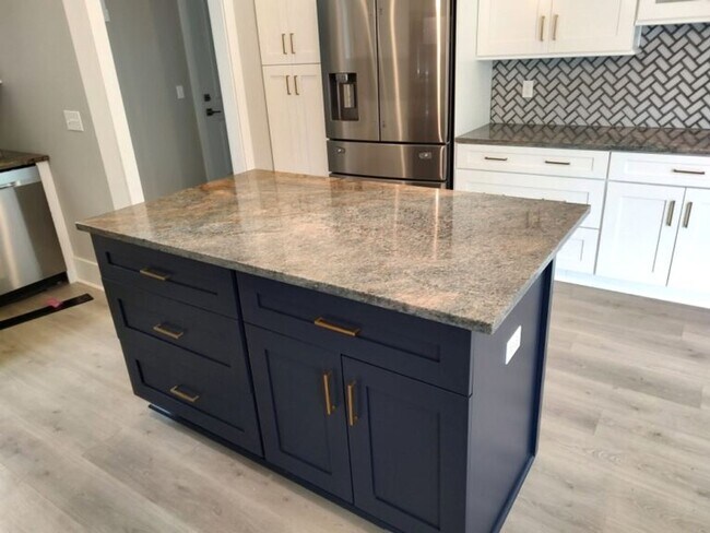 Photo - Premium 4 Bedroom in Southwood