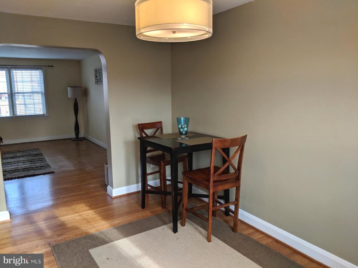 1535 Dellsway Rd Off Campus Housing Towson Md Forrentuniversity