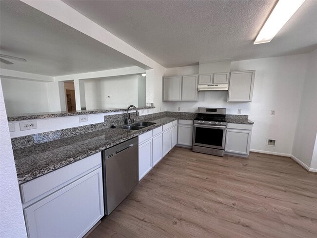 Photo - 3927 Brook Garden Ln