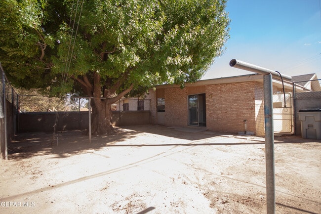 Photo - 8153 St Andrew Ln