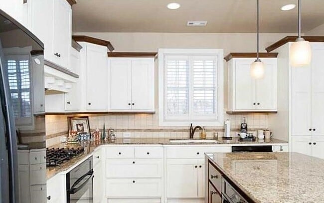 Photo - 2590 E Carnation Ct