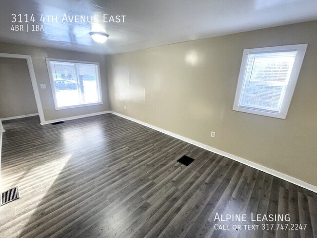 Photo - 3114 4th Ave E