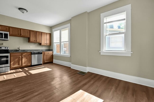 Building Photo - 345 Chittenden Ave Unit D