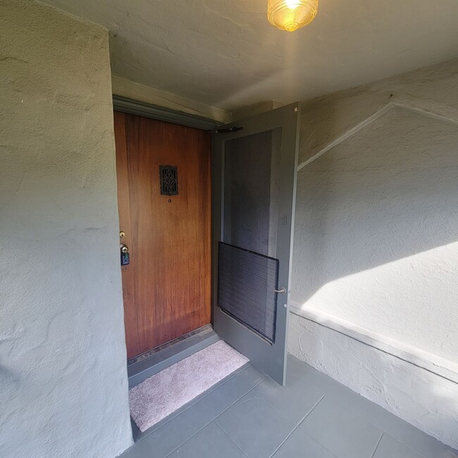 Photo - 950 Fremont St Unidad Fremont 950 #H