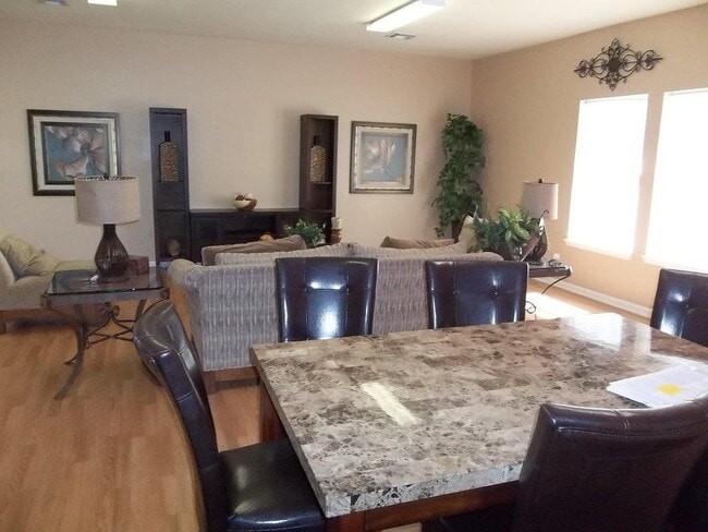Photo - 322 Bluffview Dr Unidad #322