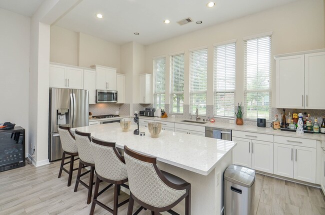 Photo - 18214 Lake Eagle Dr