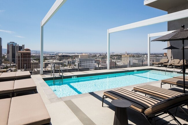 Photo - Edison Long Beach