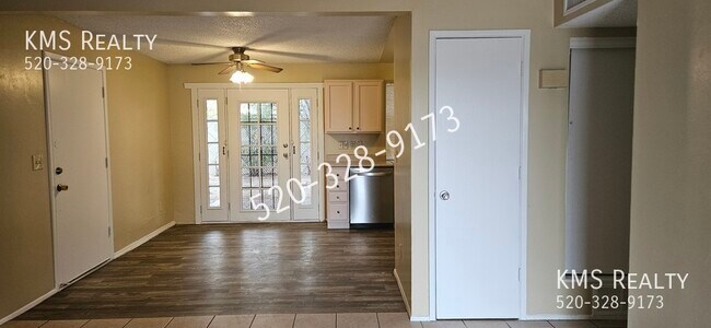 Photo - 3 Bedroom 2 Bath-7122 E Seattle Dr-OWNER/A...