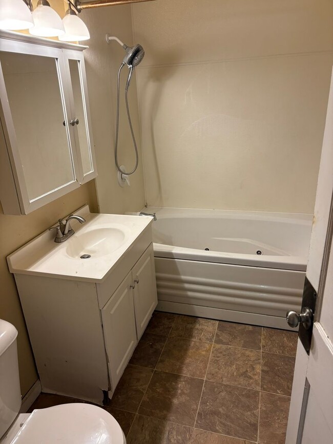 Photo - 2 BR house w garage, CA, fireplace