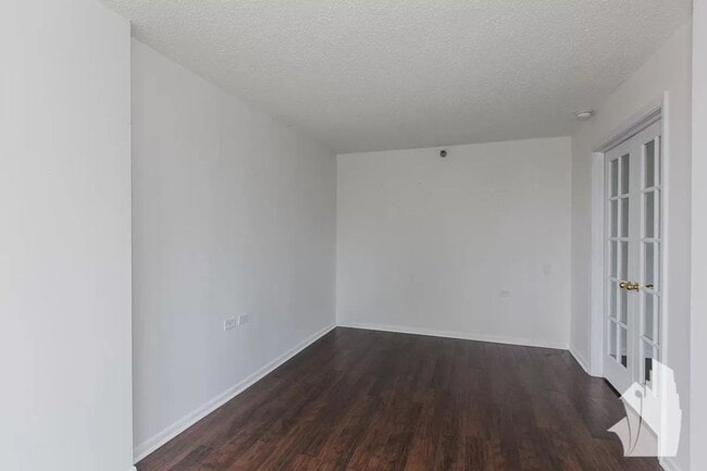 Bedroom - 1122 N Clark St Unidad 1009