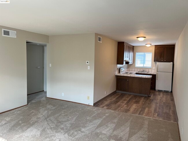 Photo - 1651 Detroit Ave Unidad 211