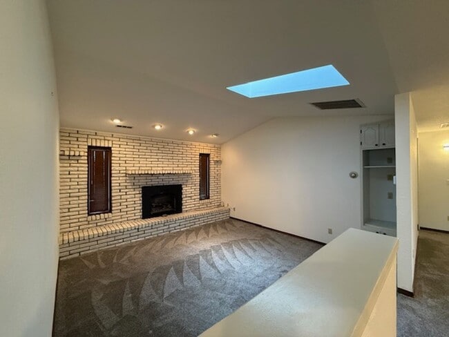 Photo - 2036 Unit 2045 Hayes Street