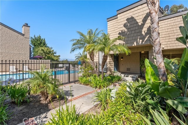 Building Photo - 33532 Valley View Ct Unit 31