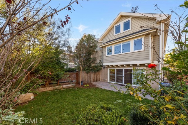 Photo - 78 N Sierra Bonita Ave Unit 2