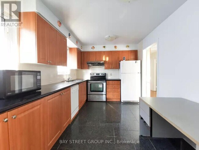 Photo - 97 Micmac Crescent