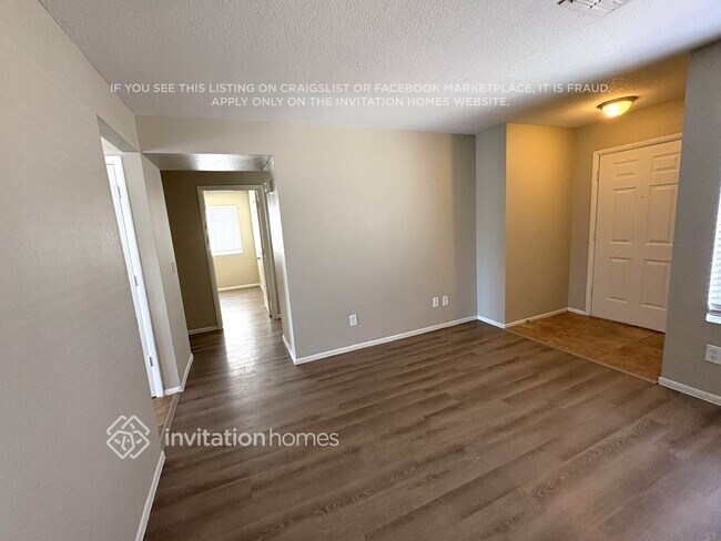 Photo - 4709 N 84th Dr