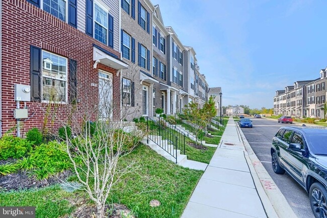 Photo - 2718 Lanham Hill Cir