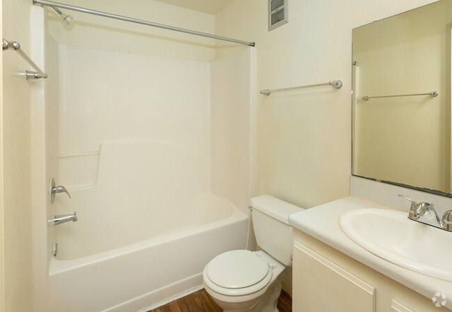 2BR, 2 BA - 948SF-Bathroom