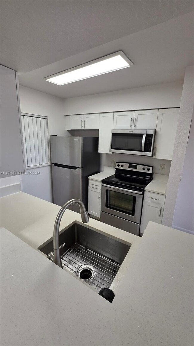 Photo - 2881 N Oakland Forest Dr Unit 210