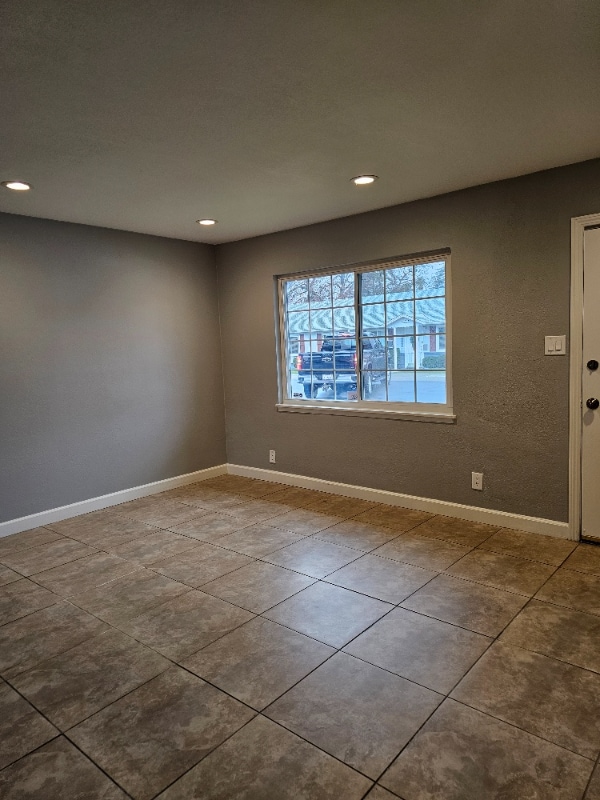 Photo - 1448 Carleton Dr