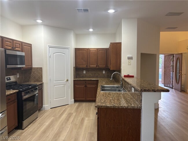 Photo - 9368 Pineneedle Ridge St